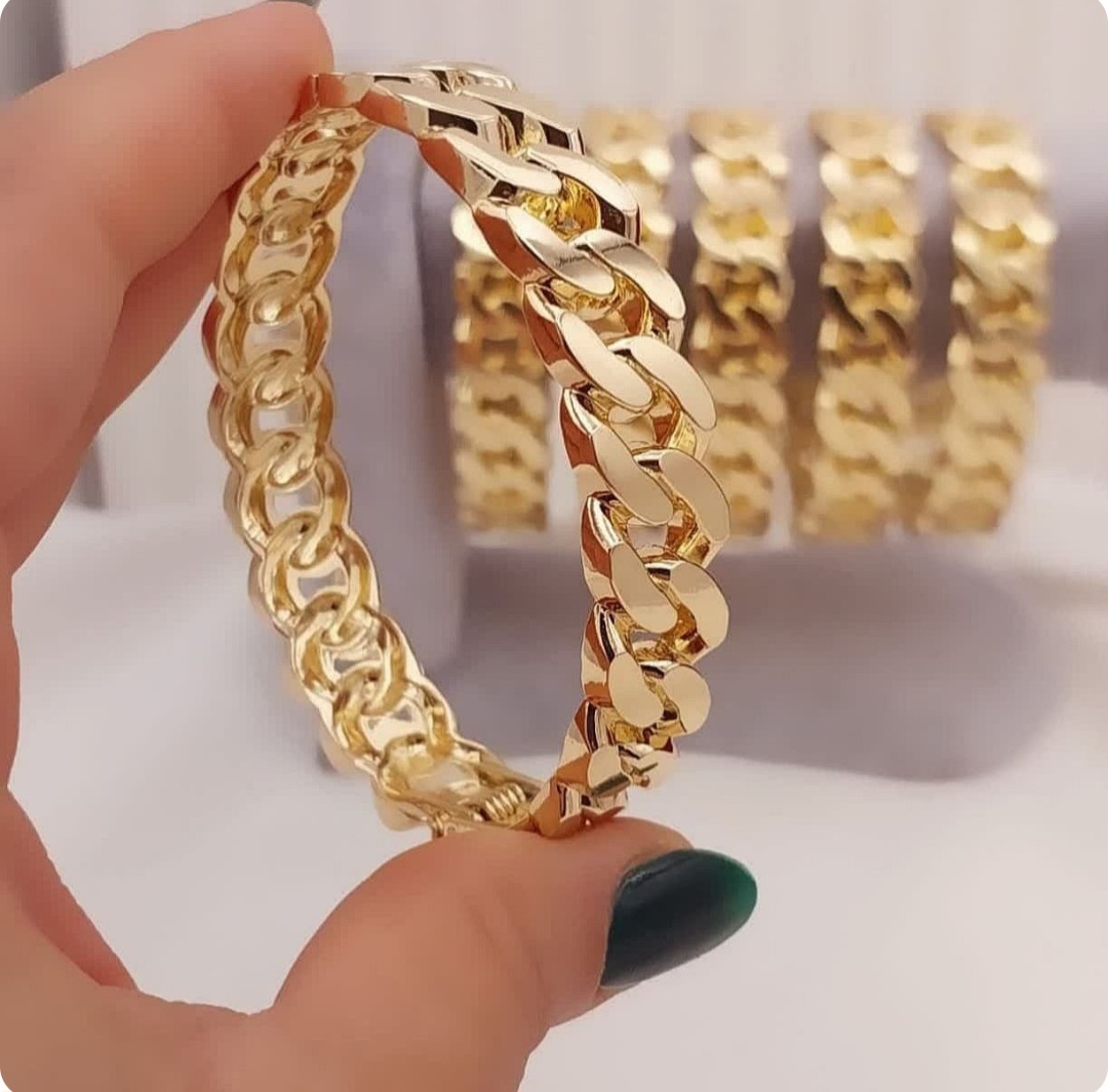 دستبند النگویی طرح کارتیر