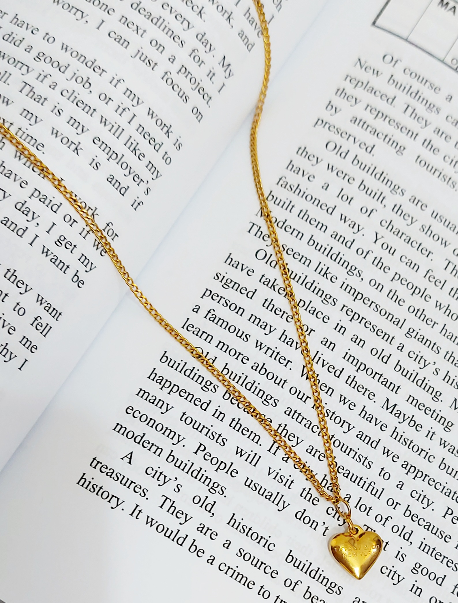 گزدنبند زنانه تیفانی طلایی استیل